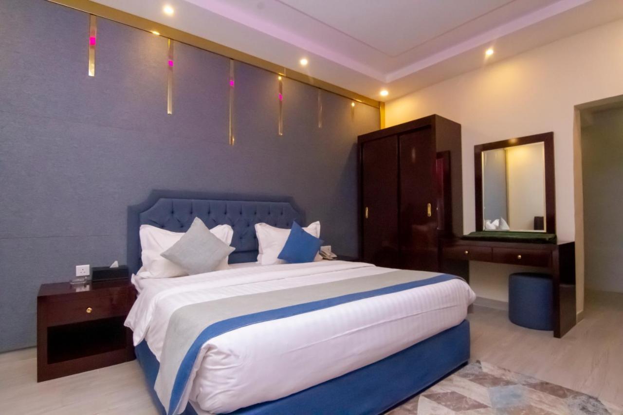 ال متعب سويتس الفلاح 1 Aparthotel Riyadh Exteriör bild