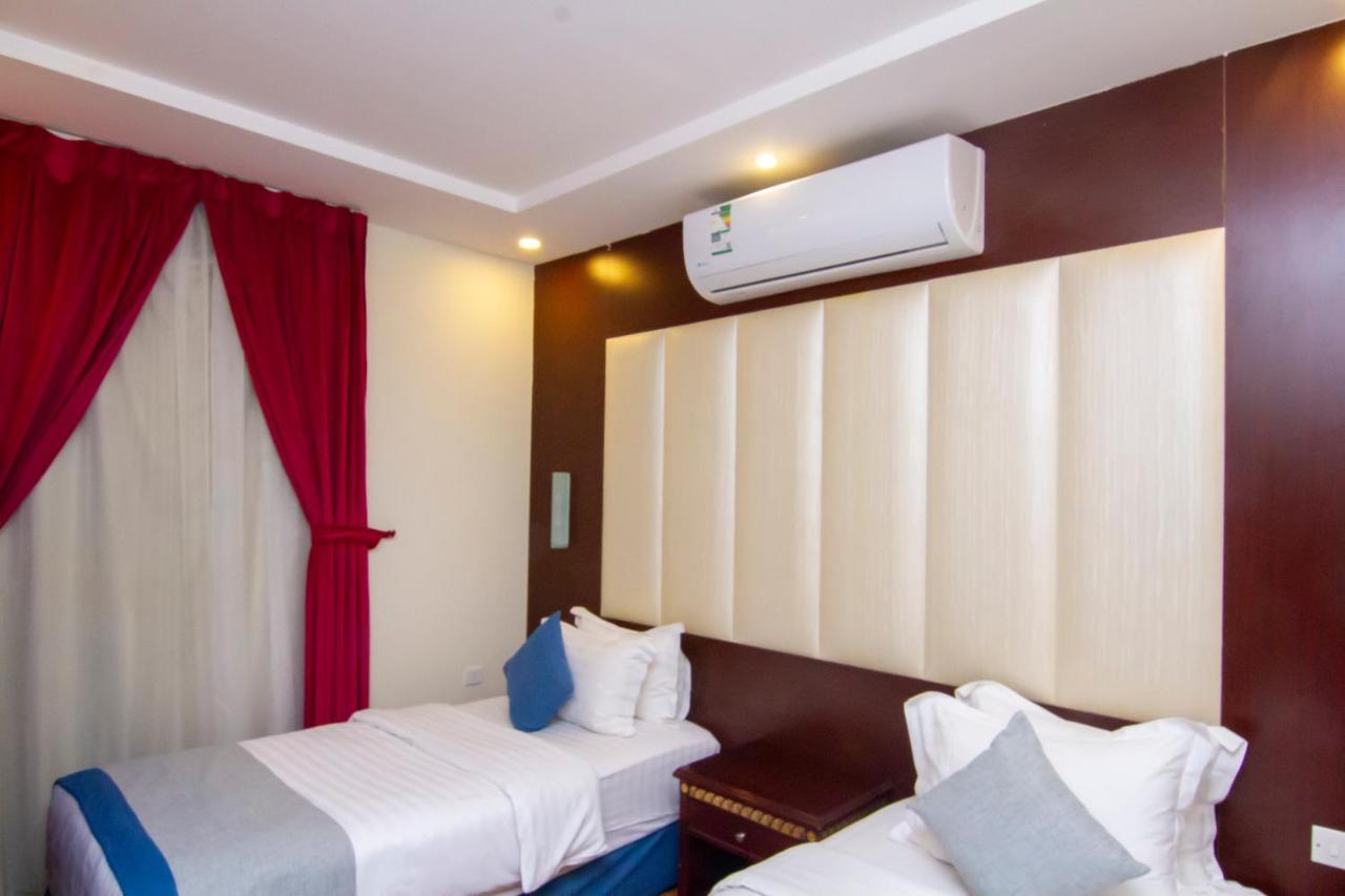 ال متعب سويتس الفلاح 1 Aparthotel Riyadh Exteriör bild