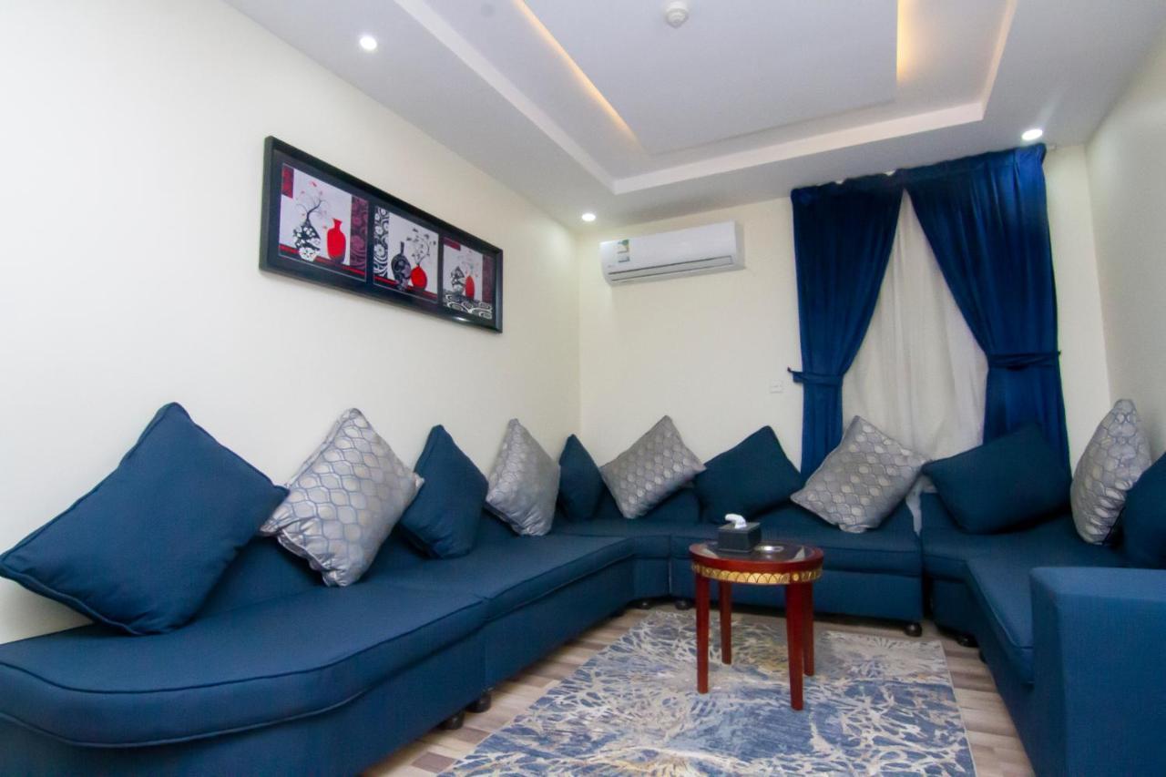 ال متعب سويتس الفلاح 1 Aparthotel Riyadh Exteriör bild