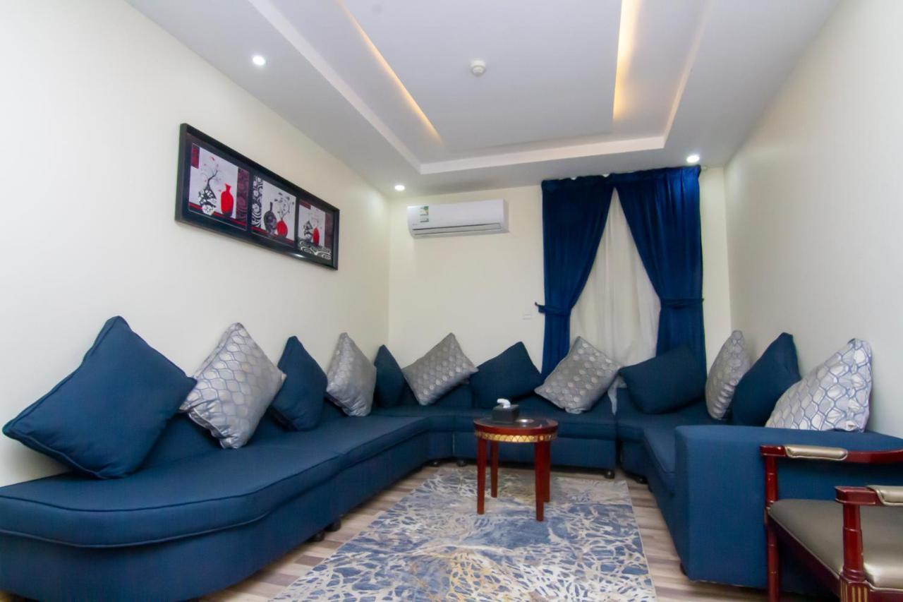 ال متعب سويتس الفلاح 1 Aparthotel Riyadh Exteriör bild