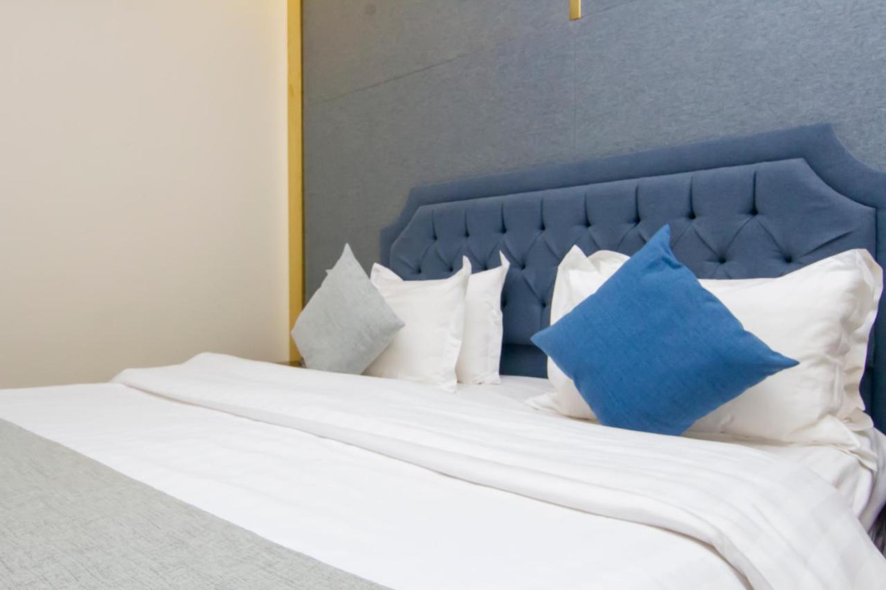 ال متعب سويتس الفلاح 1 Aparthotel Riyadh Exteriör bild