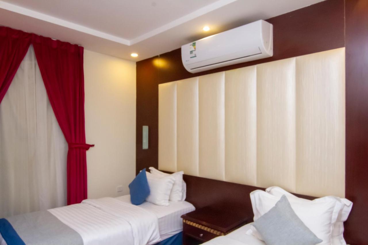 ال متعب سويتس الفلاح 1 Aparthotel Riyadh Exteriör bild