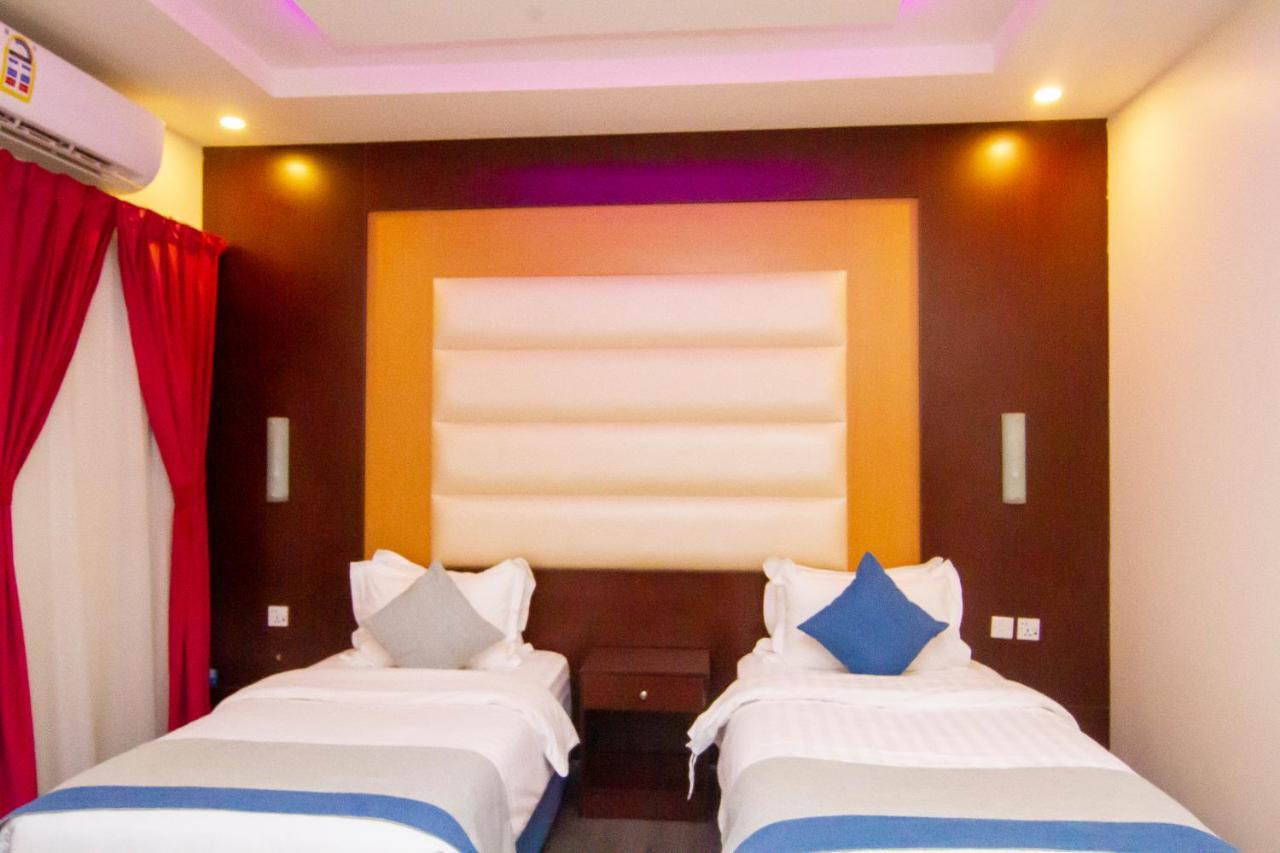 ال متعب سويتس الفلاح 1 Aparthotel Riyadh Exteriör bild